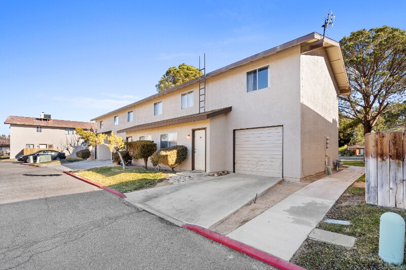 Building Photo - 121 N Gateway Blvd