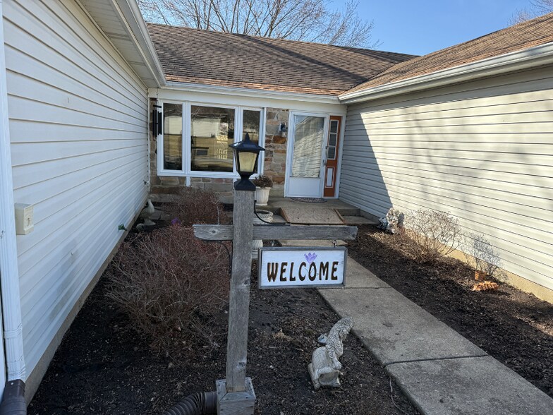 Building Photo - 1431 Brookwood Cir