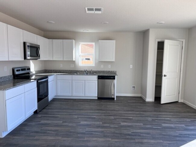 Building Photo - 3br 2Ba 2-Story Brand new Home with fenced...