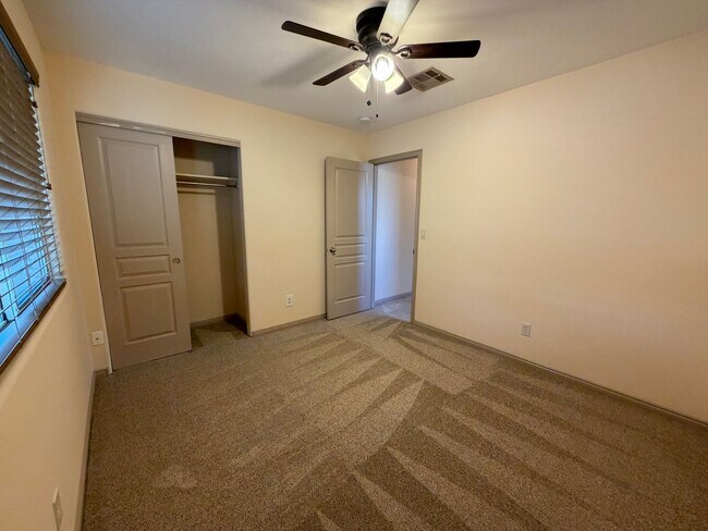 Building Photo - Home in Ivins