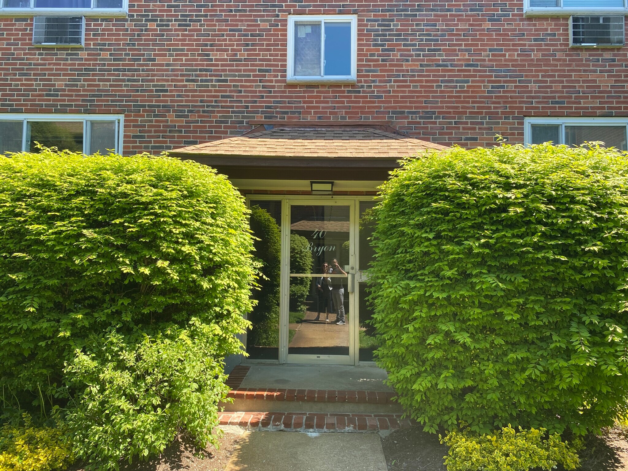 Building Photo - 40 Bryon Rd