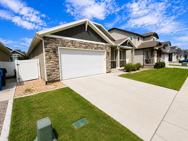 Building Photo - 12256 S Croyden Ln