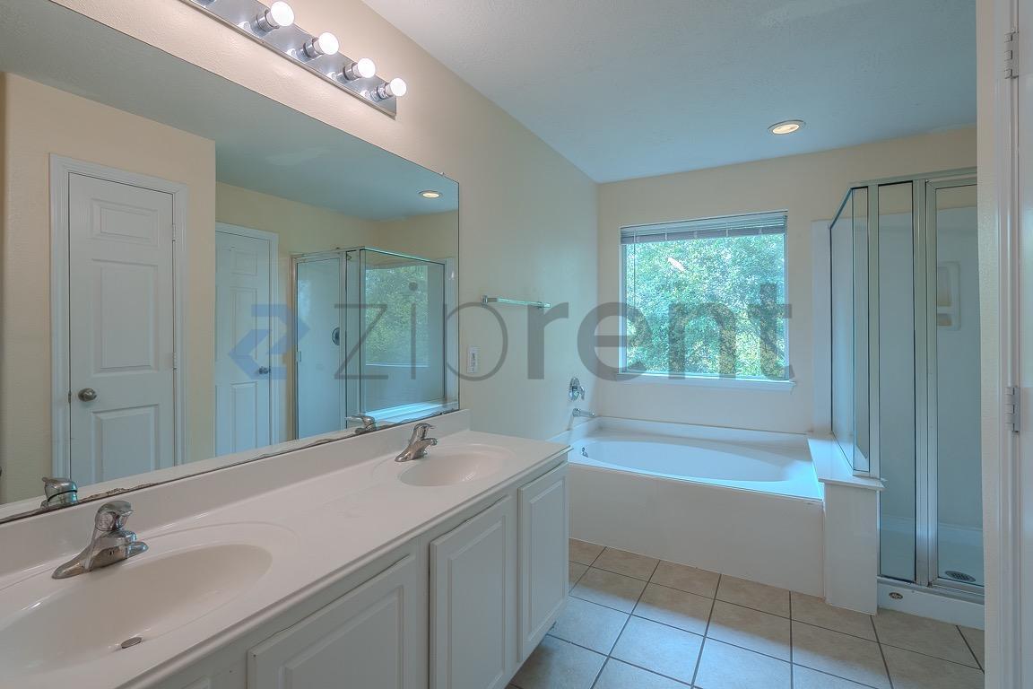 Building Photo - 12418 Narcissus View Trail