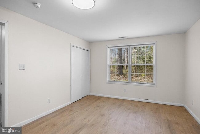 Building Photo - 703 Quail Rd