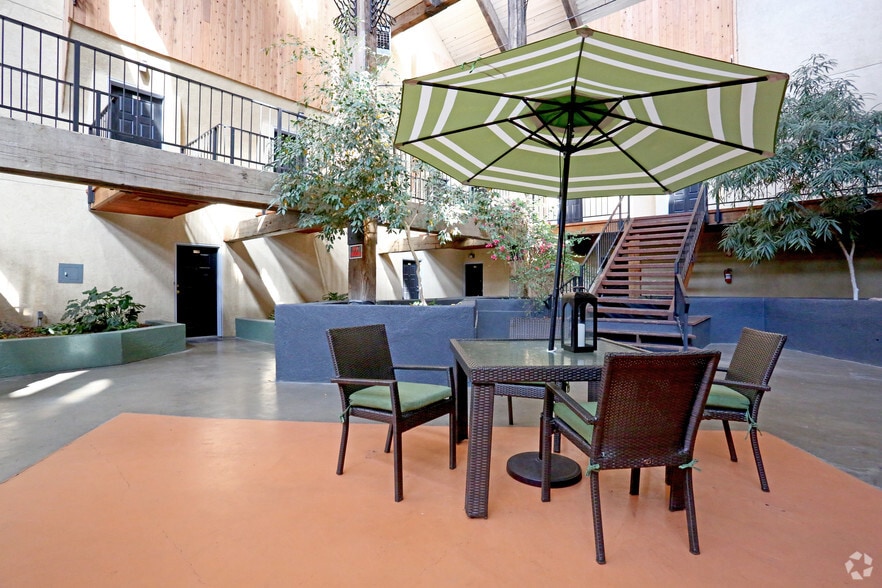 Large 2 Story Atrium - Cloudview Terrace Apartments