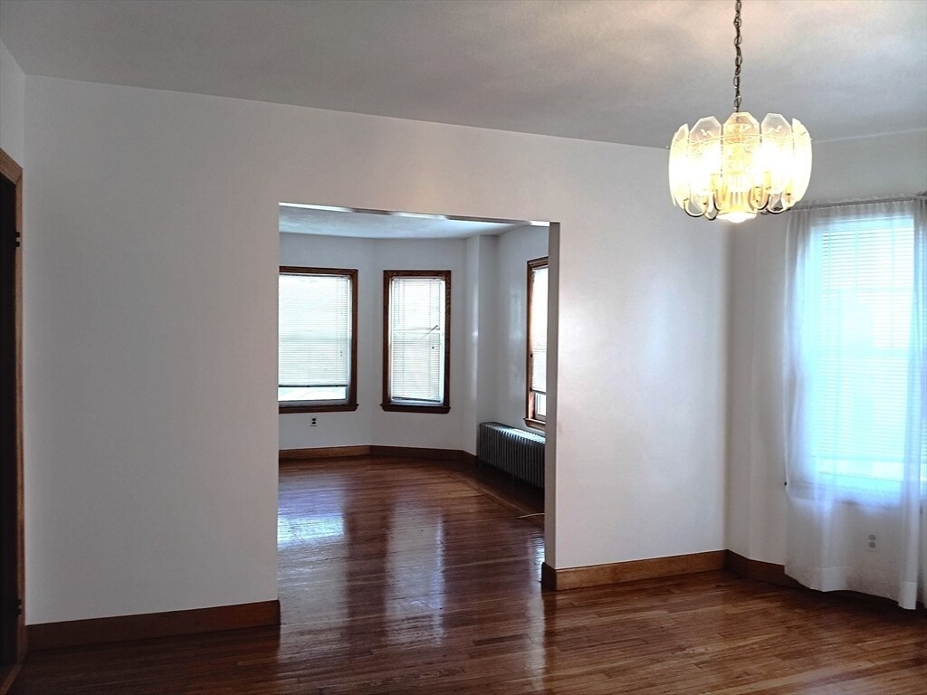 Building Photo - 33 Bigelow St