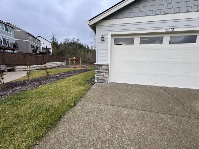 Building Photo - 12212 SW Champlin Ln