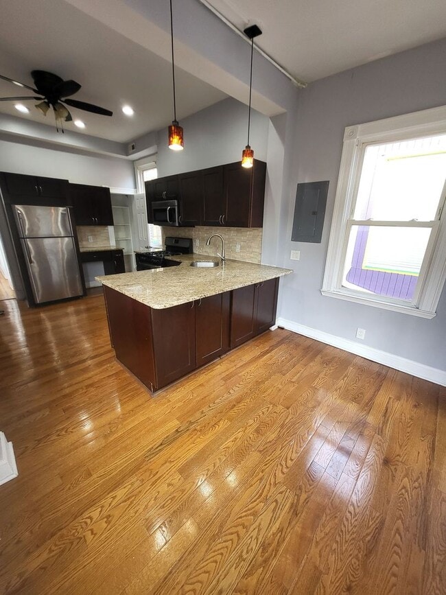 Building Photo - 2619 St Paul St