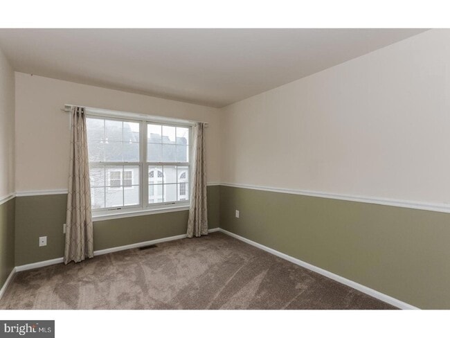 Building Photo - 206 Sandpiper Ct