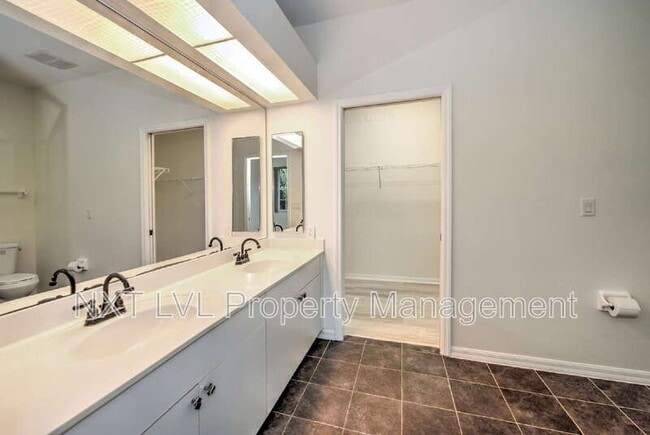 Building Photo - 8658 Patty Berg Ct