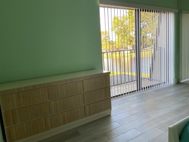 Building Photo - 8010 80th Way