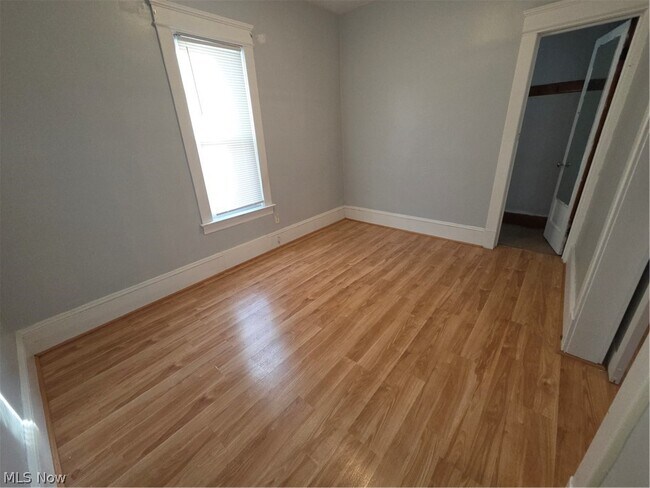 Building Photo - 3803 E 50th St