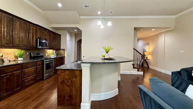 Building Photo - 6103 Eagle Nest Dr