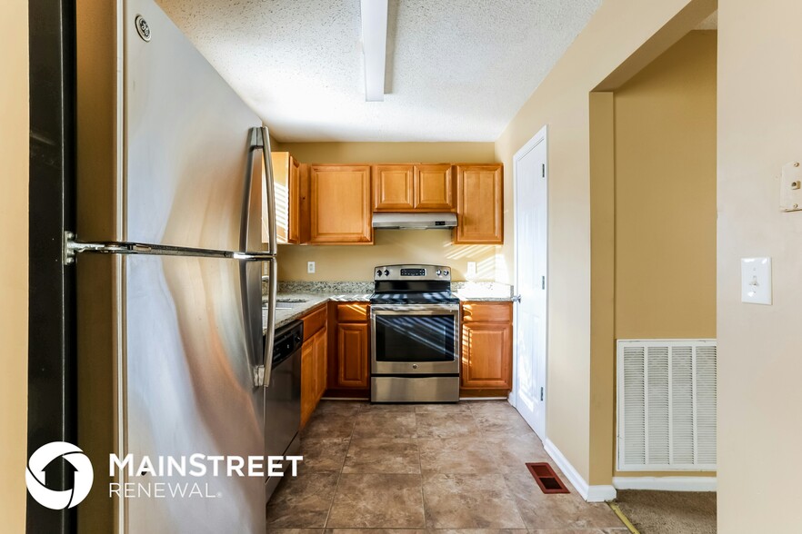 Building Photo - 419 Ivy Crest Dr