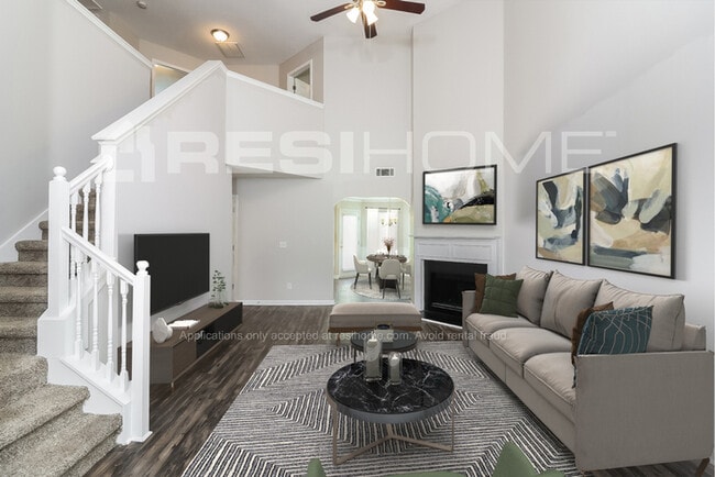 Building Photo - 330 Wekiva Ct