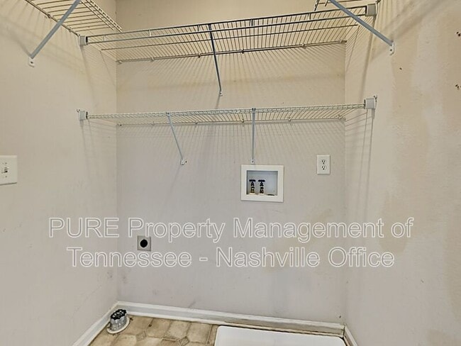 Building Photo - 2042 Shaylin Loop