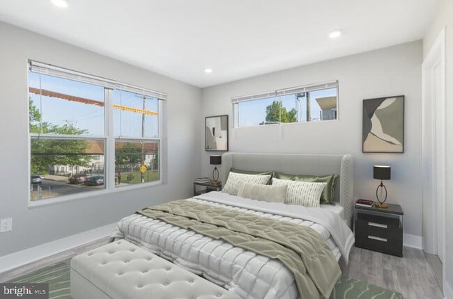 Building Photo - 2500 N Mascher St