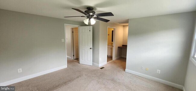 Building Photo - 13592 Bentley Cir