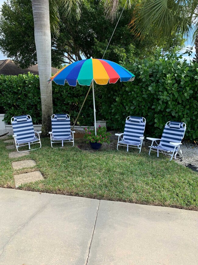 Building Photo - 685 N Barfield Dr