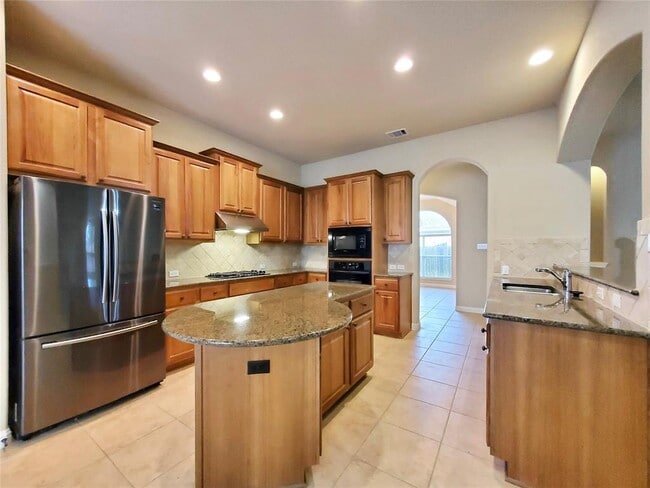 Building Photo - 2506 Mancuso Bend