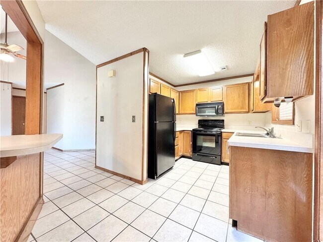 Building Photo - 2722 Coy Kaylor Dr