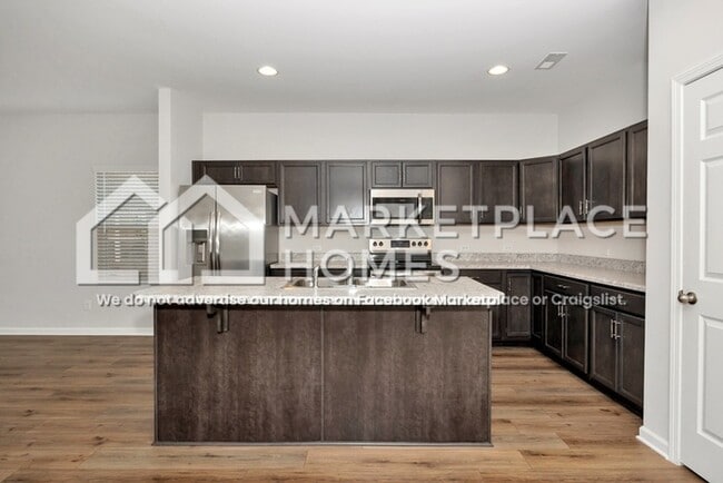 Building Photo - 26639 Kyle Ln