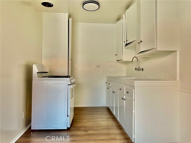 Building Photo - 1433 N Bronson Ave