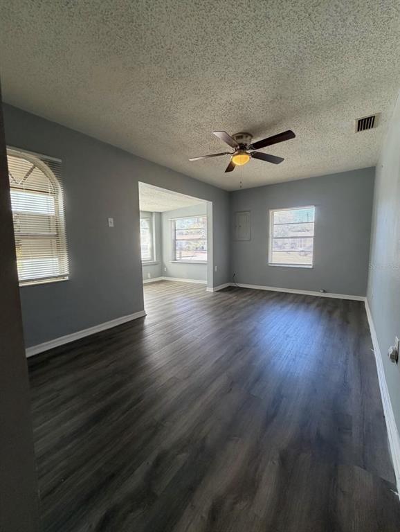 Building Photo - 1553 31st St