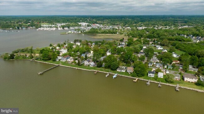 Building Photo - 6032 Melbourne Ave