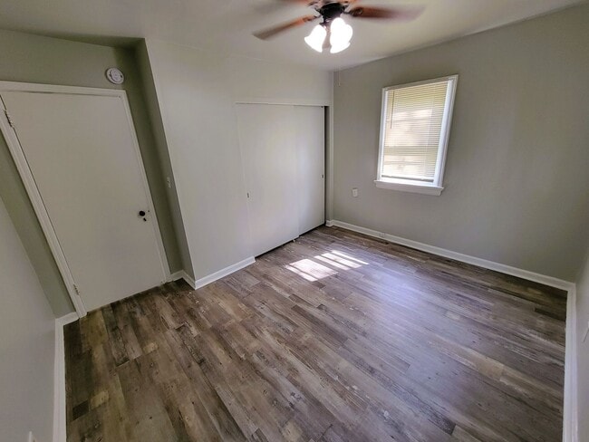 Building Photo - Newly Remodeled 4 bed 1 bath in Pleasant R...