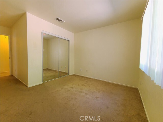 Building Photo - 1204 Sycamore Ct