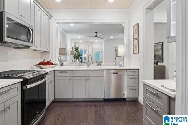 Building Photo - 3009 Vestavia Terrace Dr