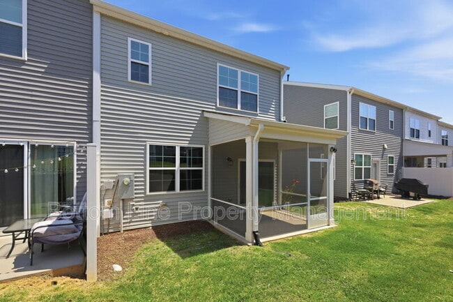 Building Photo - 6331 Andante Ave