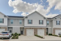 Building Photo - 2416 Trafton Pl