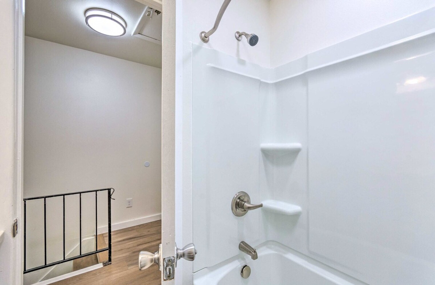 Building Photo - 650 Jack Stephens Dr