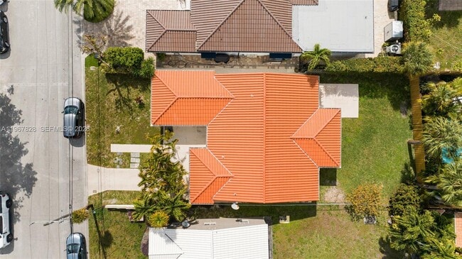 Building Photo - 9372 Abbott Ave