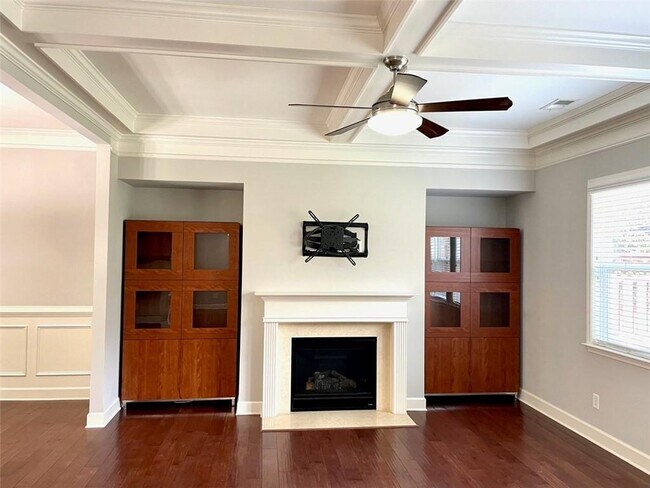 Building Photo - 3669 Gambrell Ln