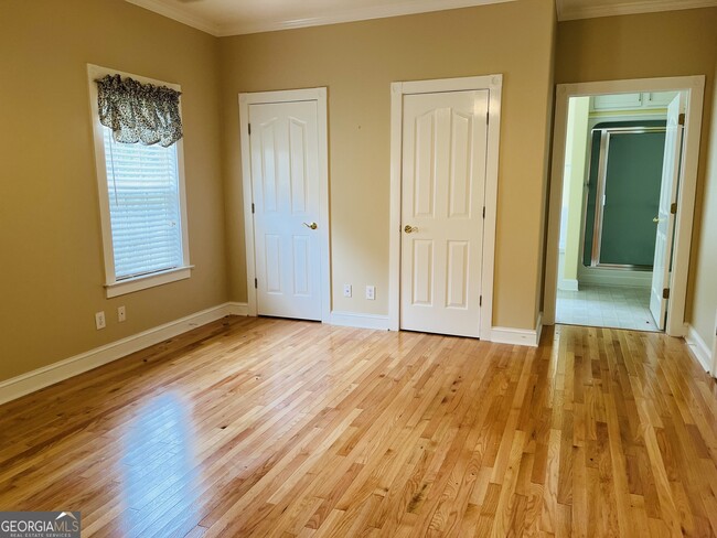 Building Photo - 947 Beavers Rd