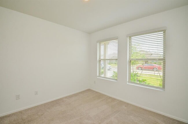 Building Photo - 27127 Breakaway Ln