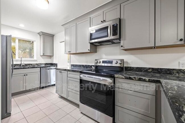 Building Photo - 627 S 500 E