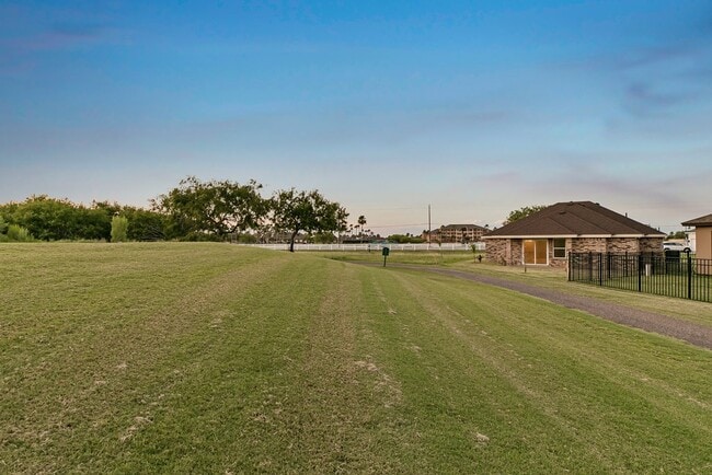 Building Photo - 4 Augusta Dr