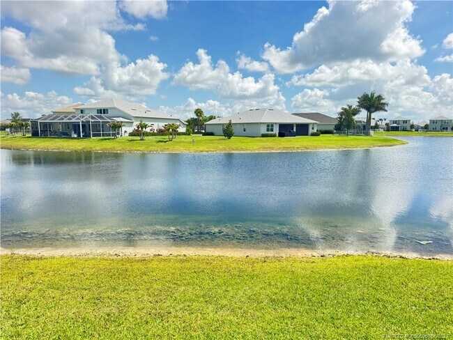Building Photo - 10214 SW Captiva Dr