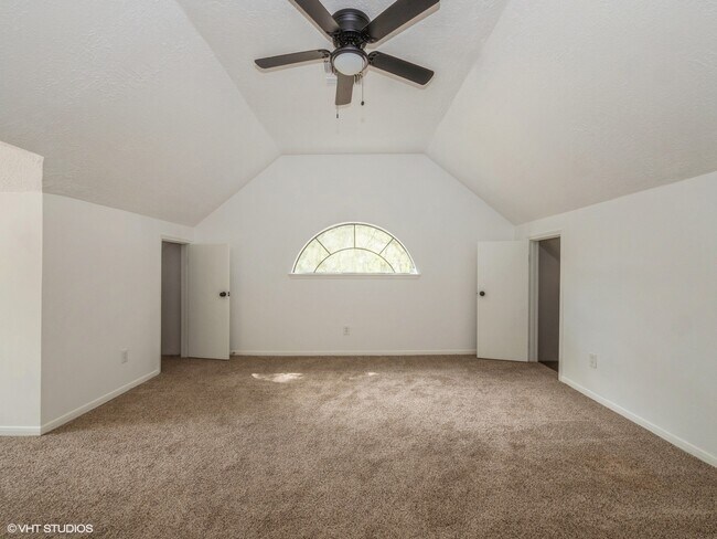 Building Photo - 1320 E Red Cedar Cir