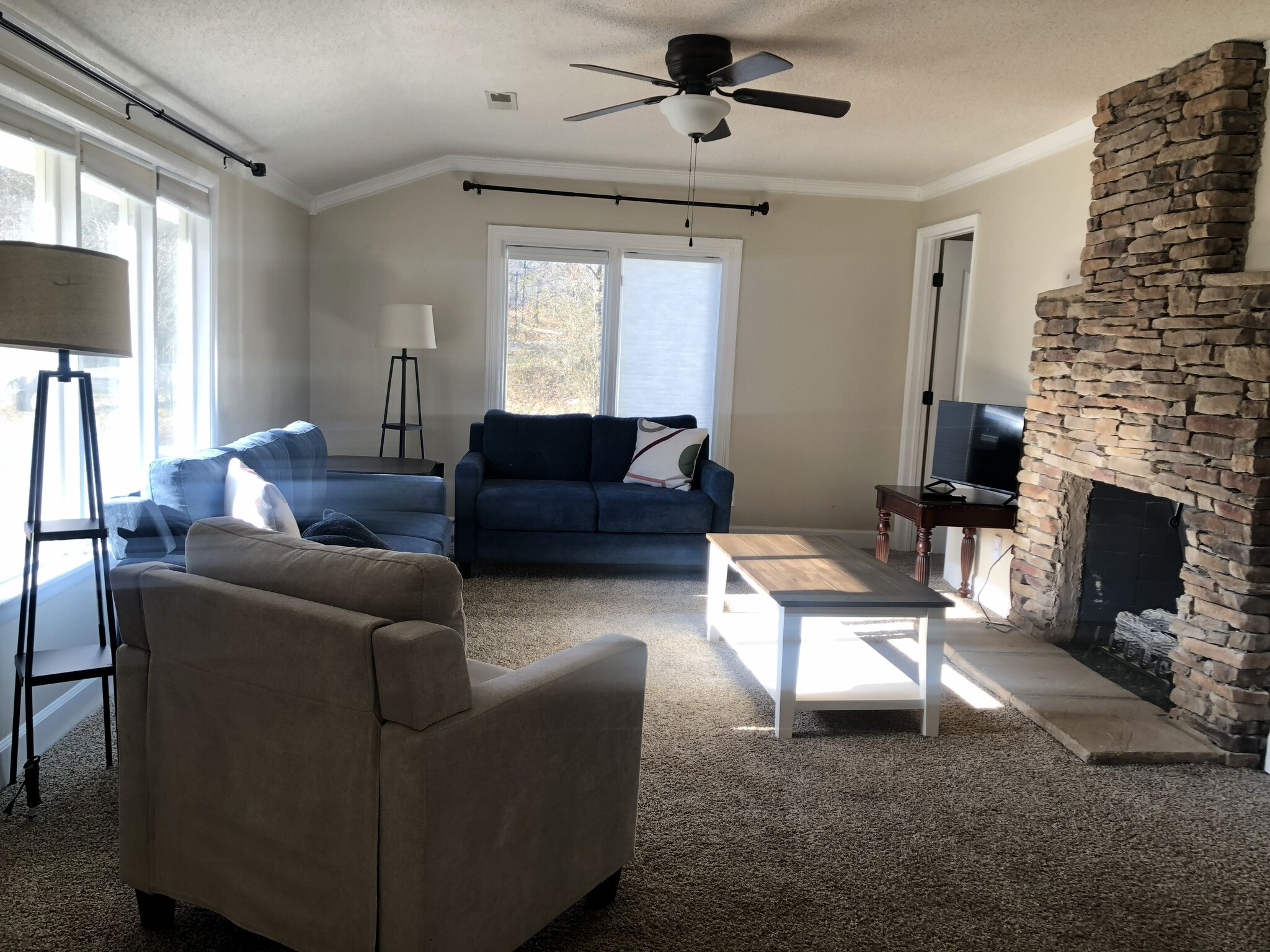 Building Photo - 1185 Johnson Rd