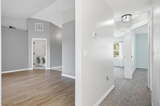 Building Photo - 14 Westmoreland Dr