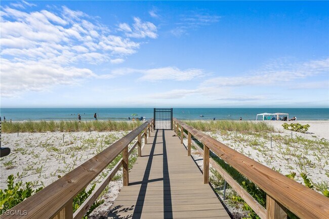 Building Photo - 9415 Gulf Shore Dr