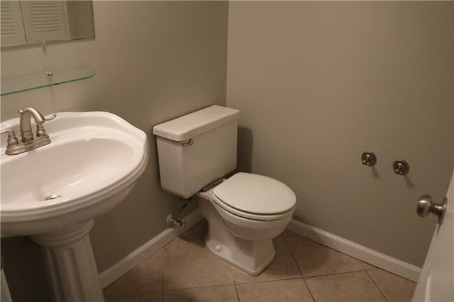 Building Photo - 1468 Briarwood Rd NE