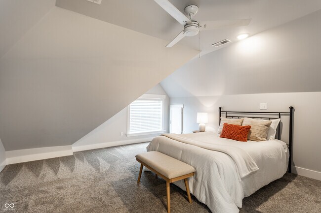 Building Photo - 1330 Marlowe Ave