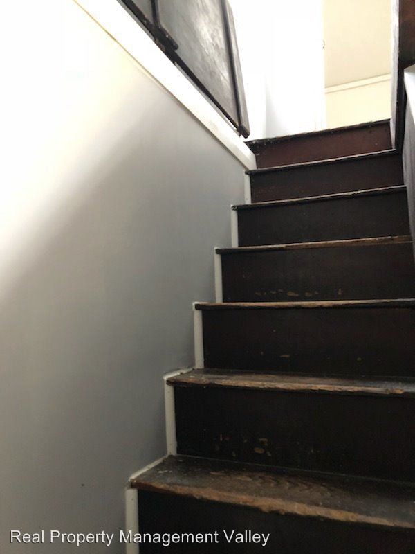 Building Photo - 3 br, 2 bath House - 222 Chestnut Street