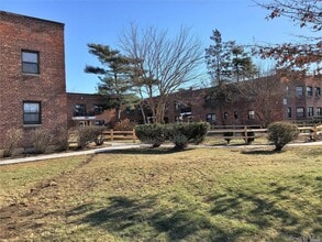 Building Photo - 106 NY-106